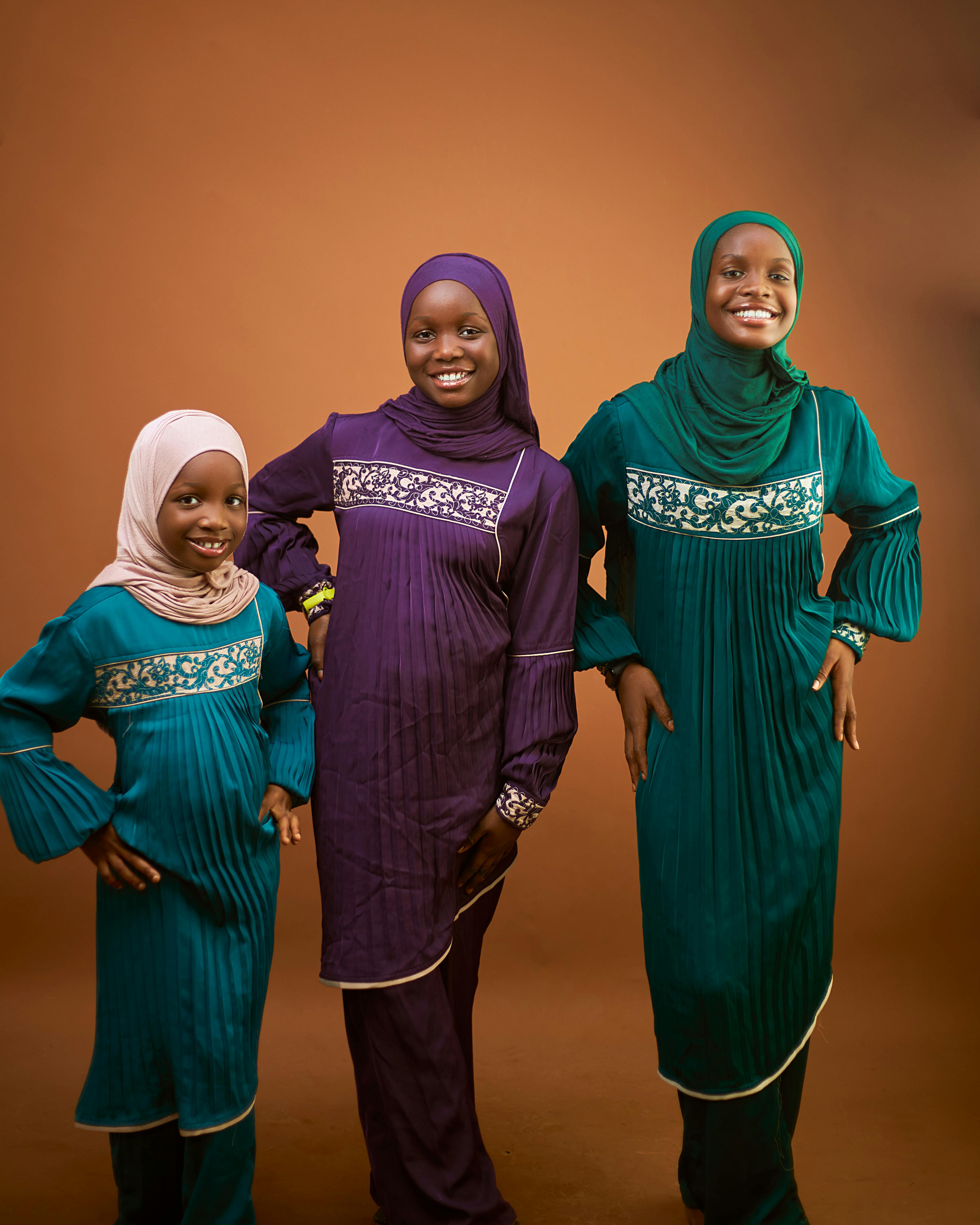 热门影视封面：电影感强的街景氛围